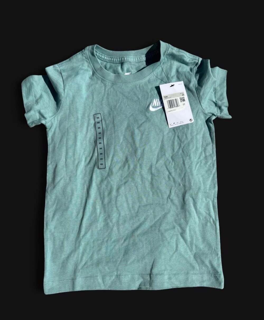 Nike The Nike Tee Kids T-Shirt Size XS